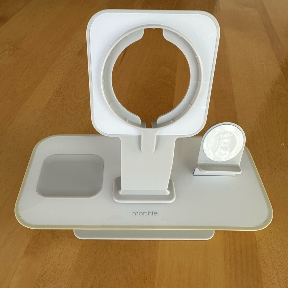Mophie White Charging Dock
